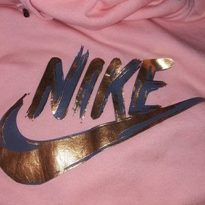 Nike womens sweatshirt